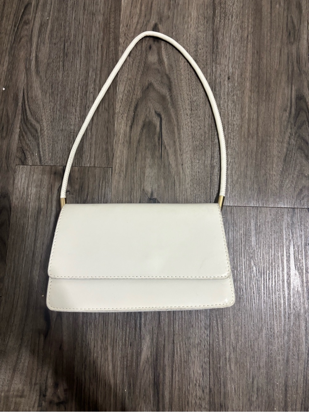 Elegant Cream Shoulder Bag with Slim Strap
